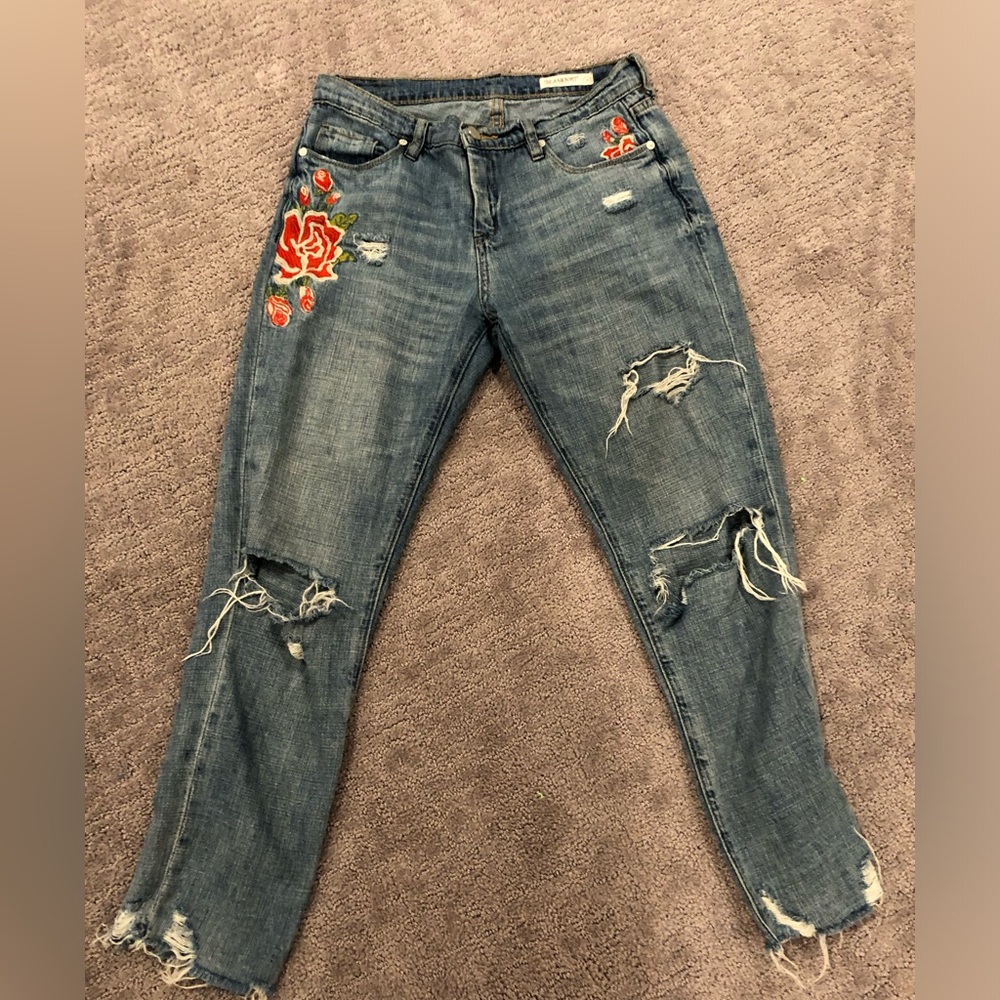 Custom Rose Embroidered Jeans Men’s 26